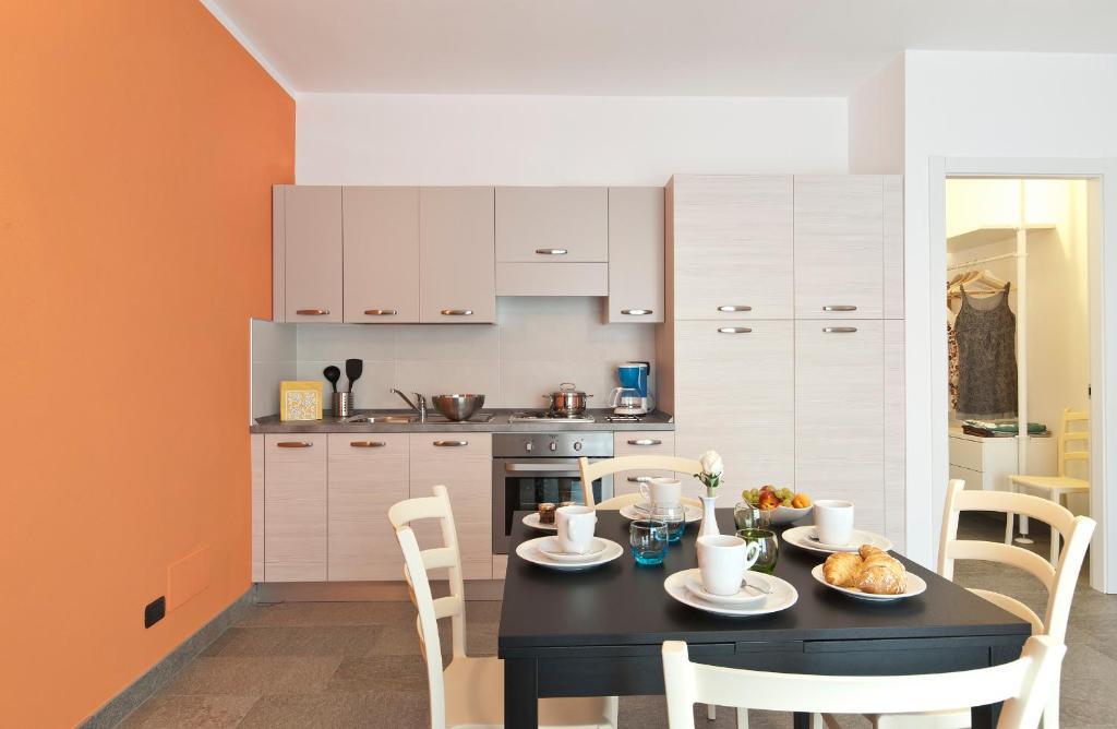Helianthus Residence Cannero Riviera Bilik gambar