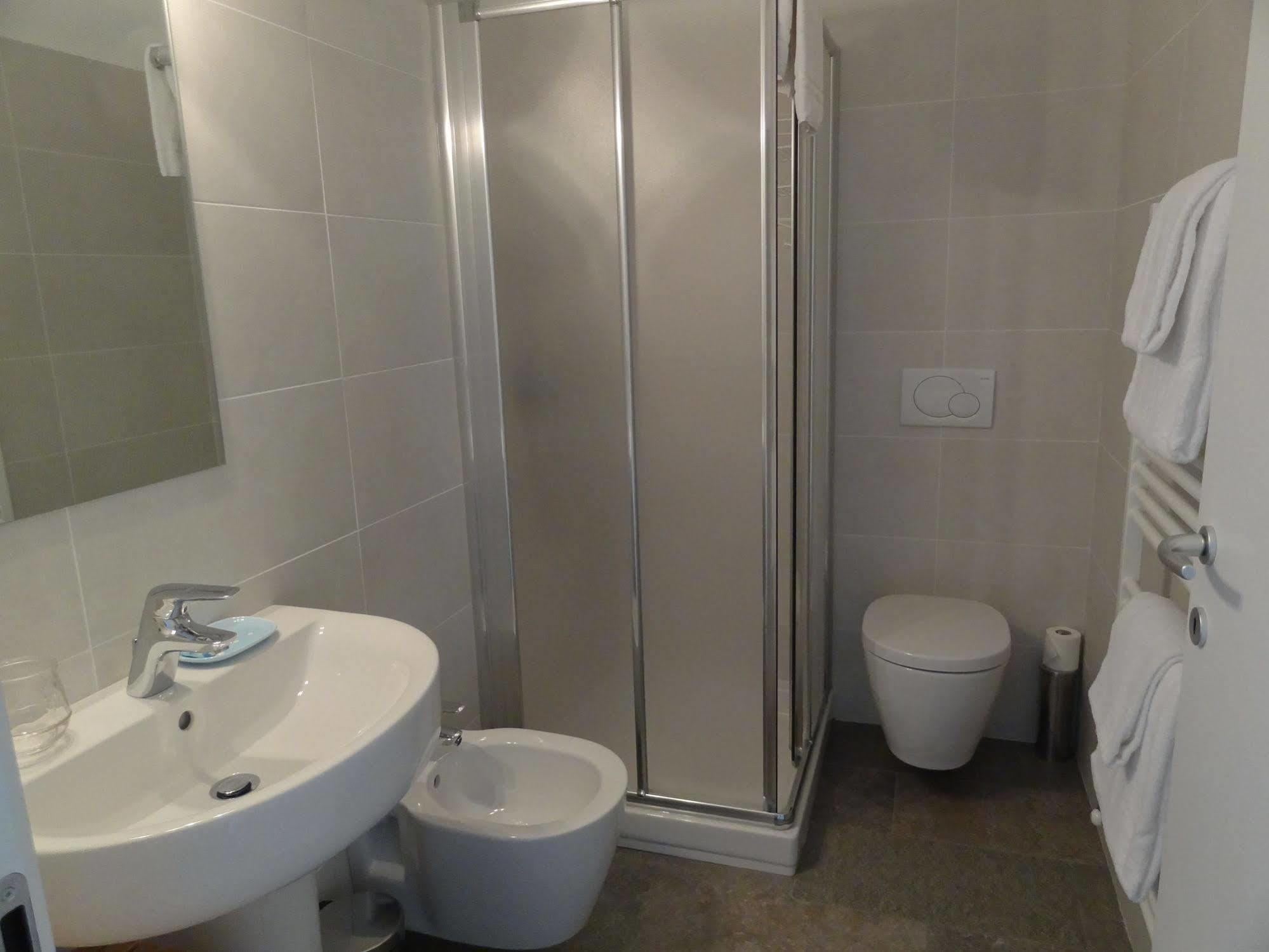 Helianthus Residence Cannero Riviera Luaran gambar
